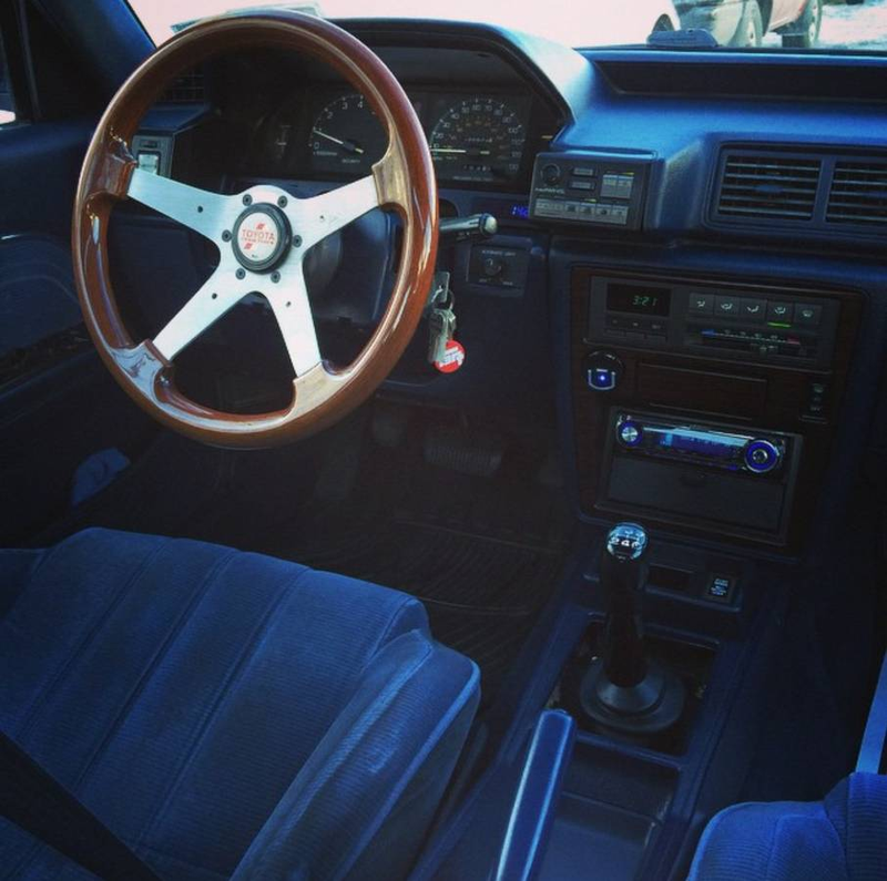 Illustration for article titled Please Buy This Manual Toyota Cressida So I Don't Have To